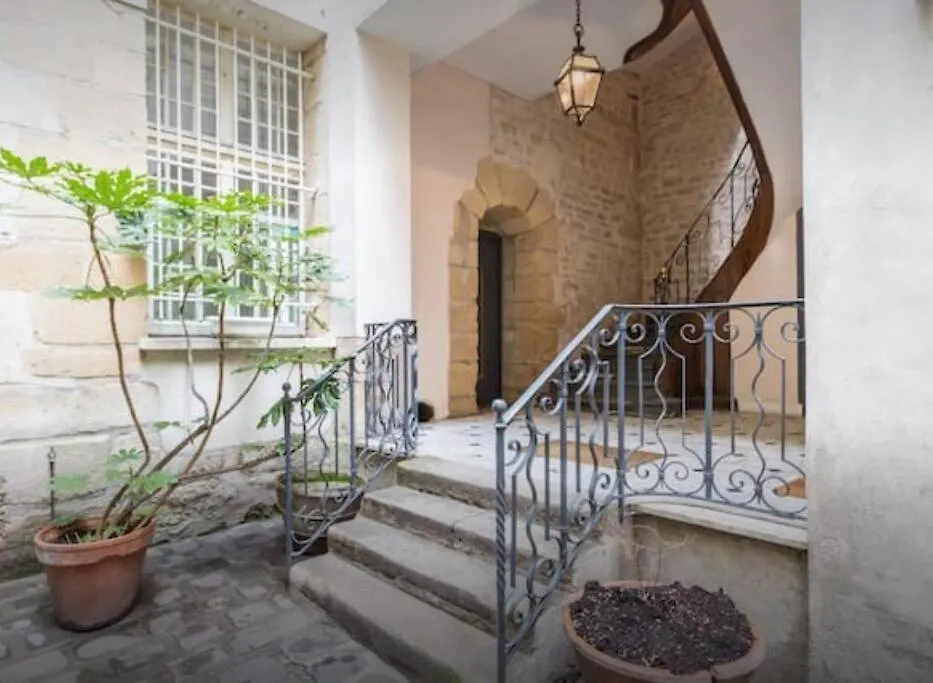 Apartman M1 - Magnificent Studio In Le Marais'S Heart Párizs Franciaország